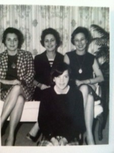Aunt Pat, Mom, Aunt Peg and me