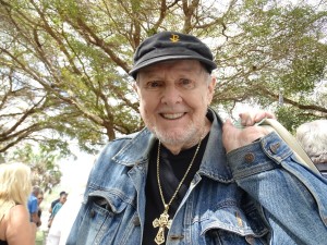 Great picture of a GRAPE man!