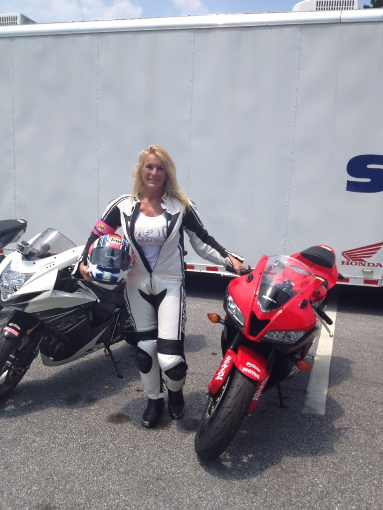 Ale and motorcycle like Red2